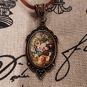💐 Antique Bronze Victorian Cabochon Floral Cameo Necklace